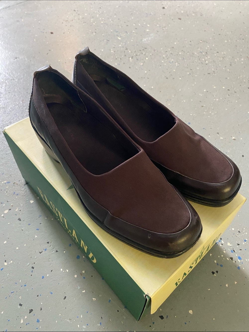 Easy Spirit Women's Dark Brown Slip-On Comfort Flats